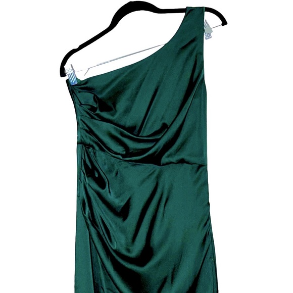 NWT Lulus Dreaming of Elegance Emerald Satin One-Shoulder Maxi Dress, Size Small - Picture 7 of 15